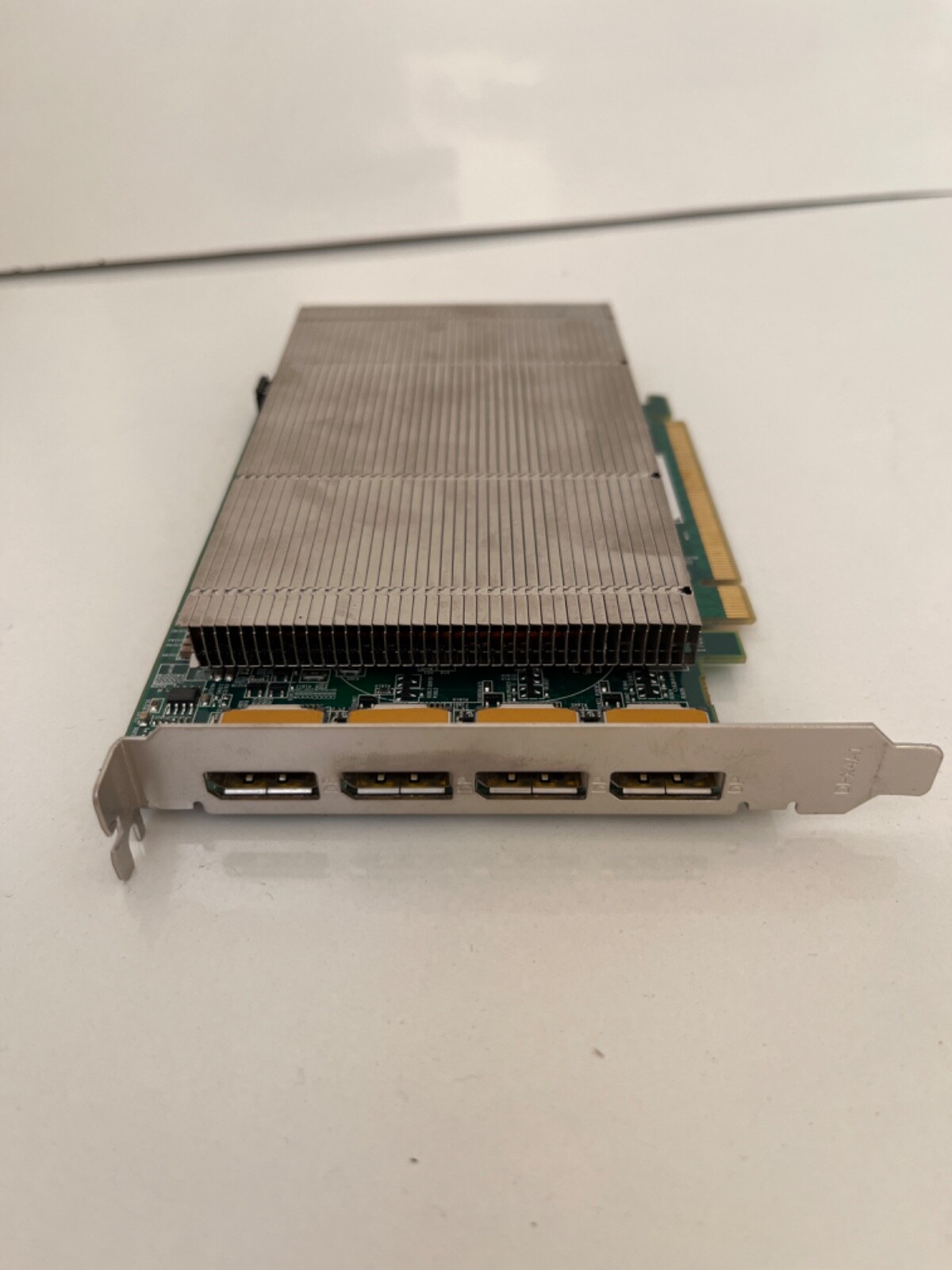 Barco ECU-4DPOUT P/N B560954