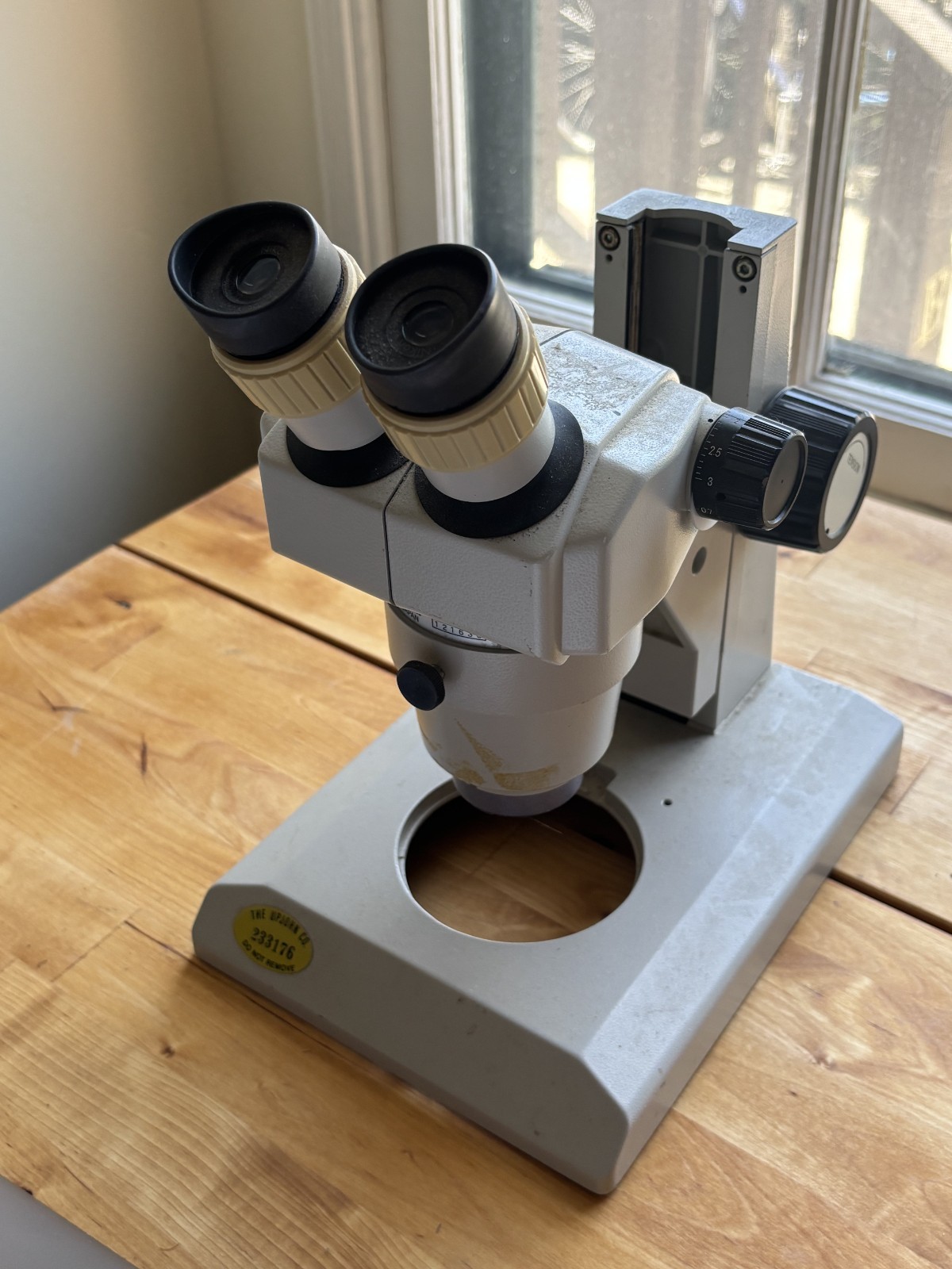 Nikon SMZ-1 Upright Binocular Stereo Microscope 3X Biological Laboratory