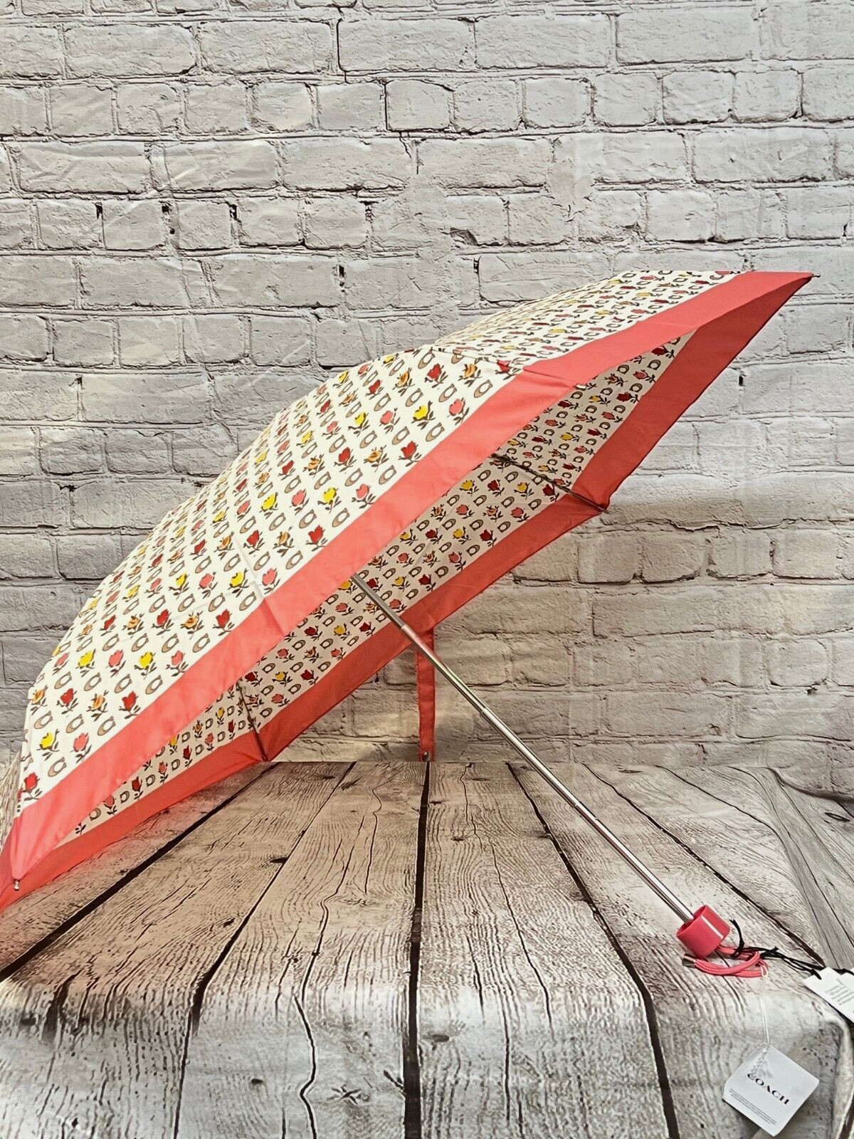 Coach Mini UV Protection Umbrella In Badlands Floral Print GOLD/CHALK MULTI New)