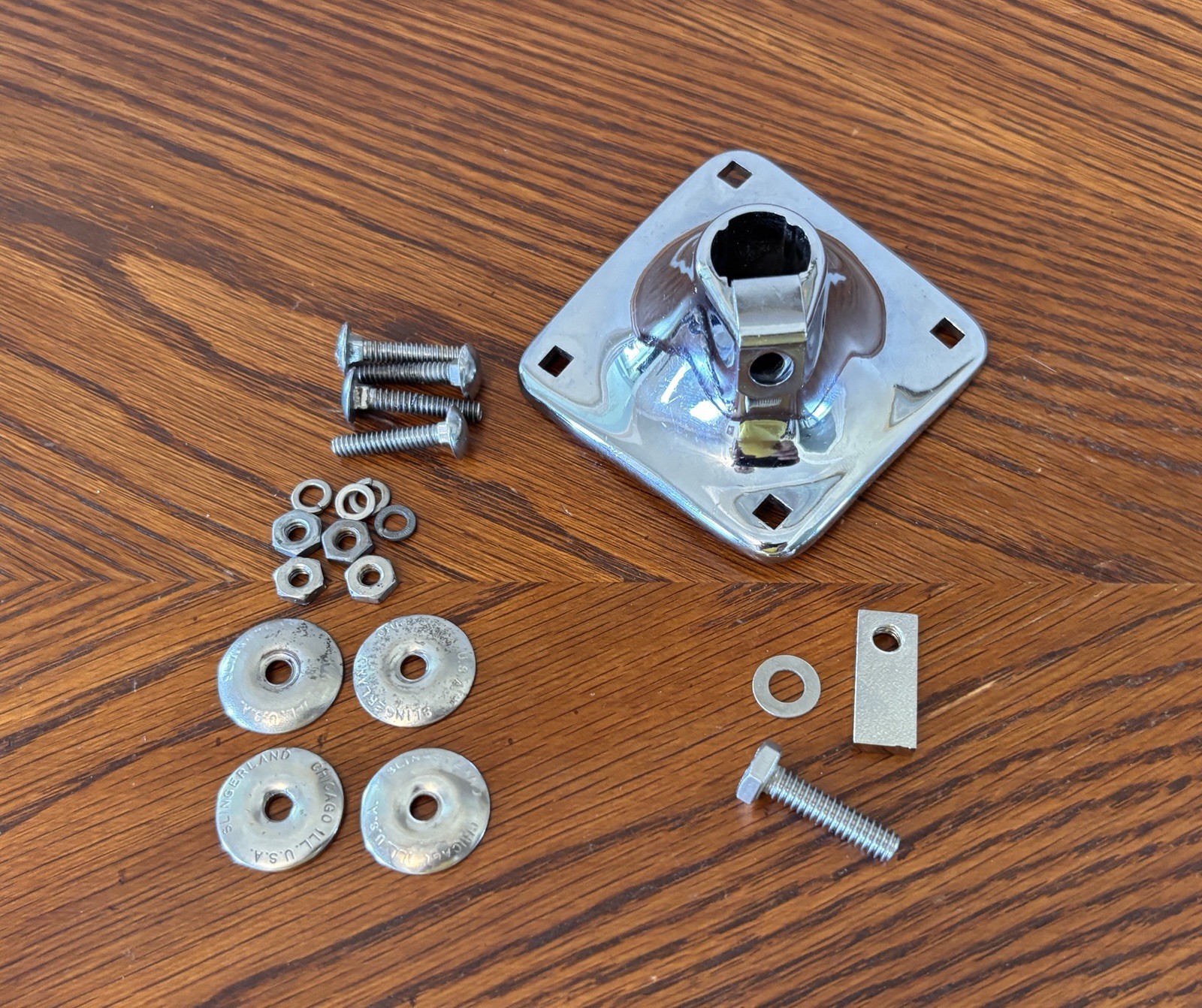 NOS Slingerland Set-o-Matic 4-Bolt Tom Mount w/mtg-kit
