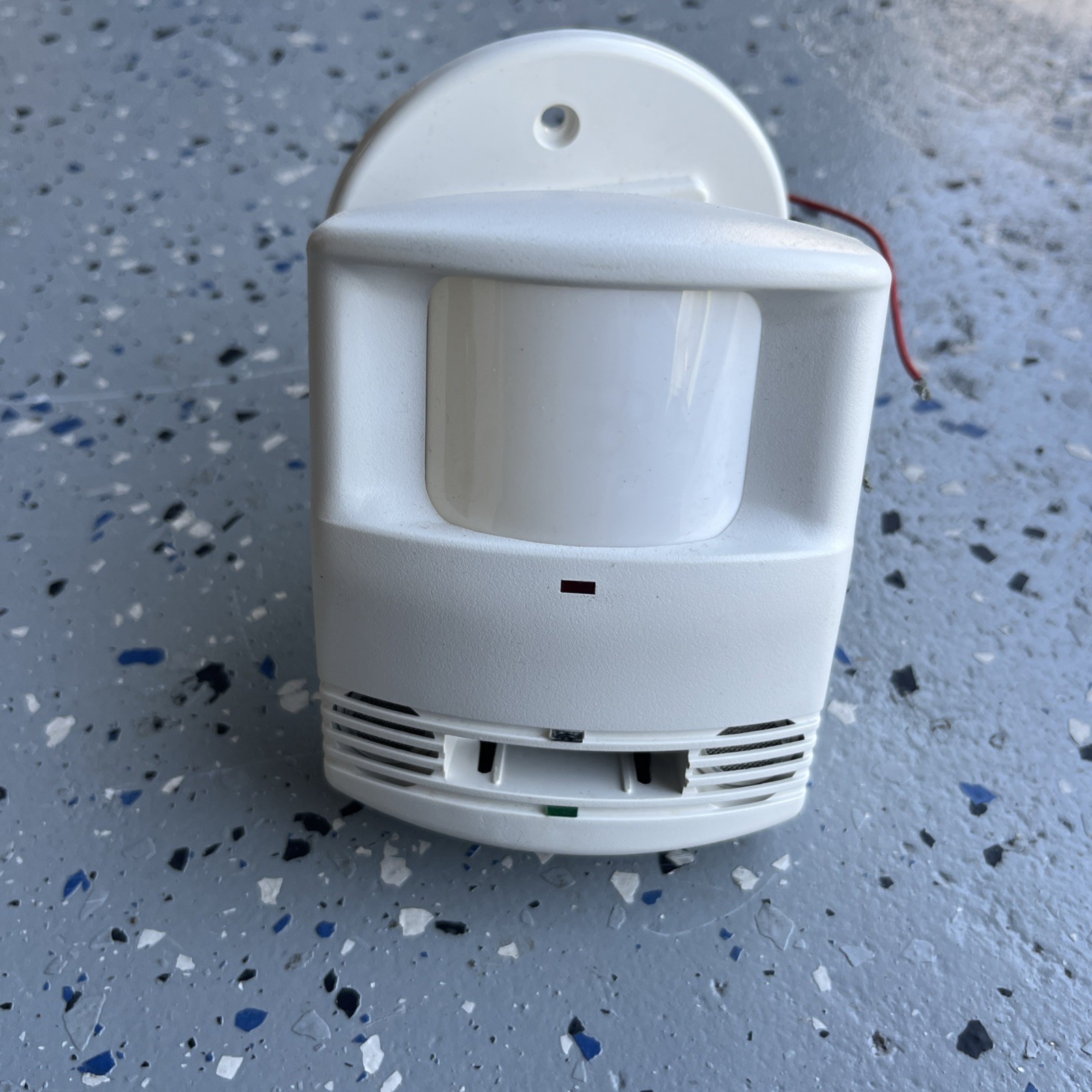 Wattstopper DT-205 Wallmount White Dual Tech Occupancy Sensor