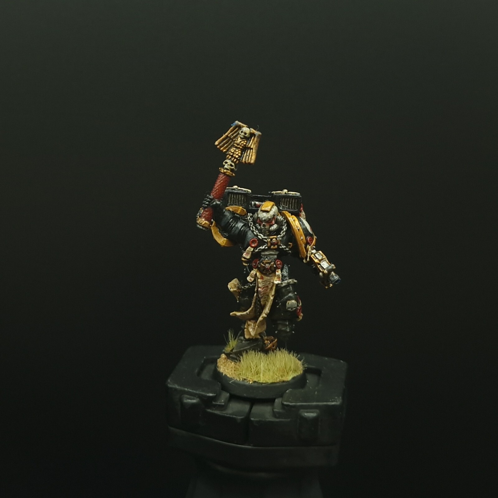 Pro Painted Warhammer 40k Red Scorpions Chaplain METAL OOP Games Workshop