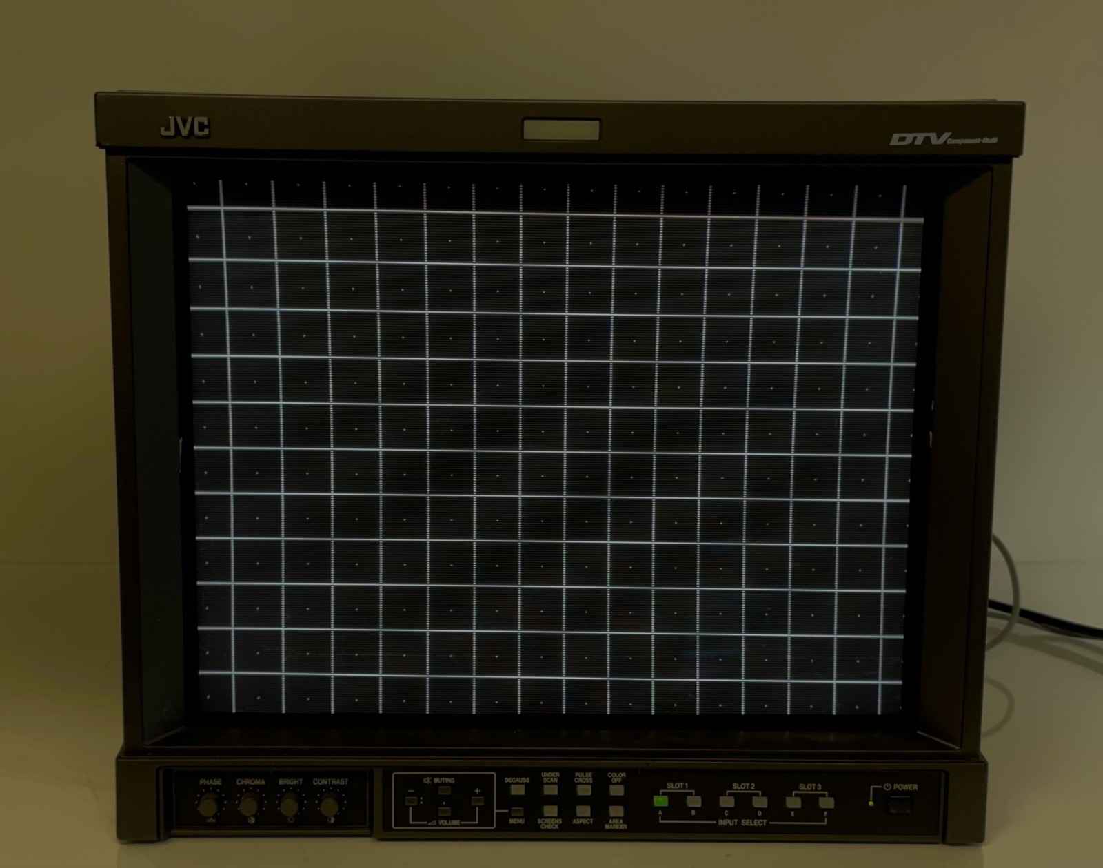 JVC DT-V1710CG 17inch CRT HD Monitor Retro Gaming