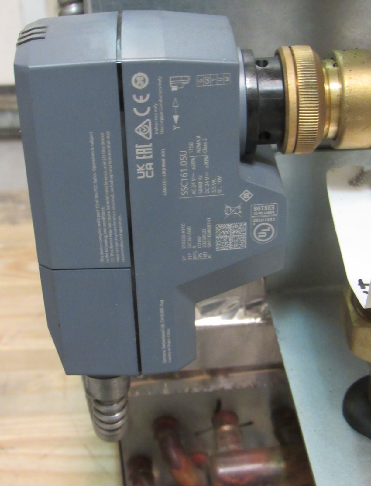 NEW Siemens Variable Air Volume VAV Actuator Box Assembly HVAC Zone Control ZCU