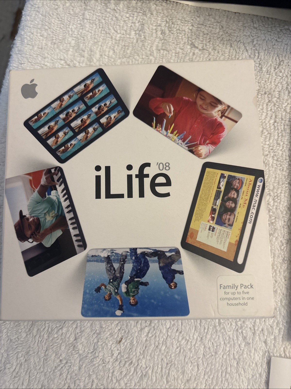 Apple iLife™ 2008 (Retail) (1 User/s) - Full Version for Mac MB016Z/A