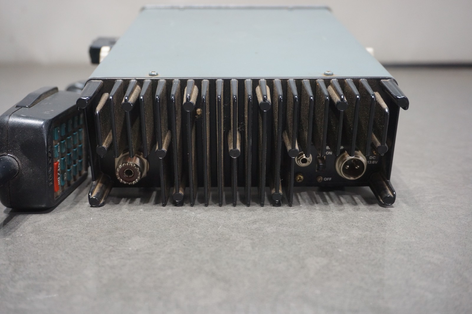 Vintage Yaesu CPU-2500R 2 Meter FM Transceiver