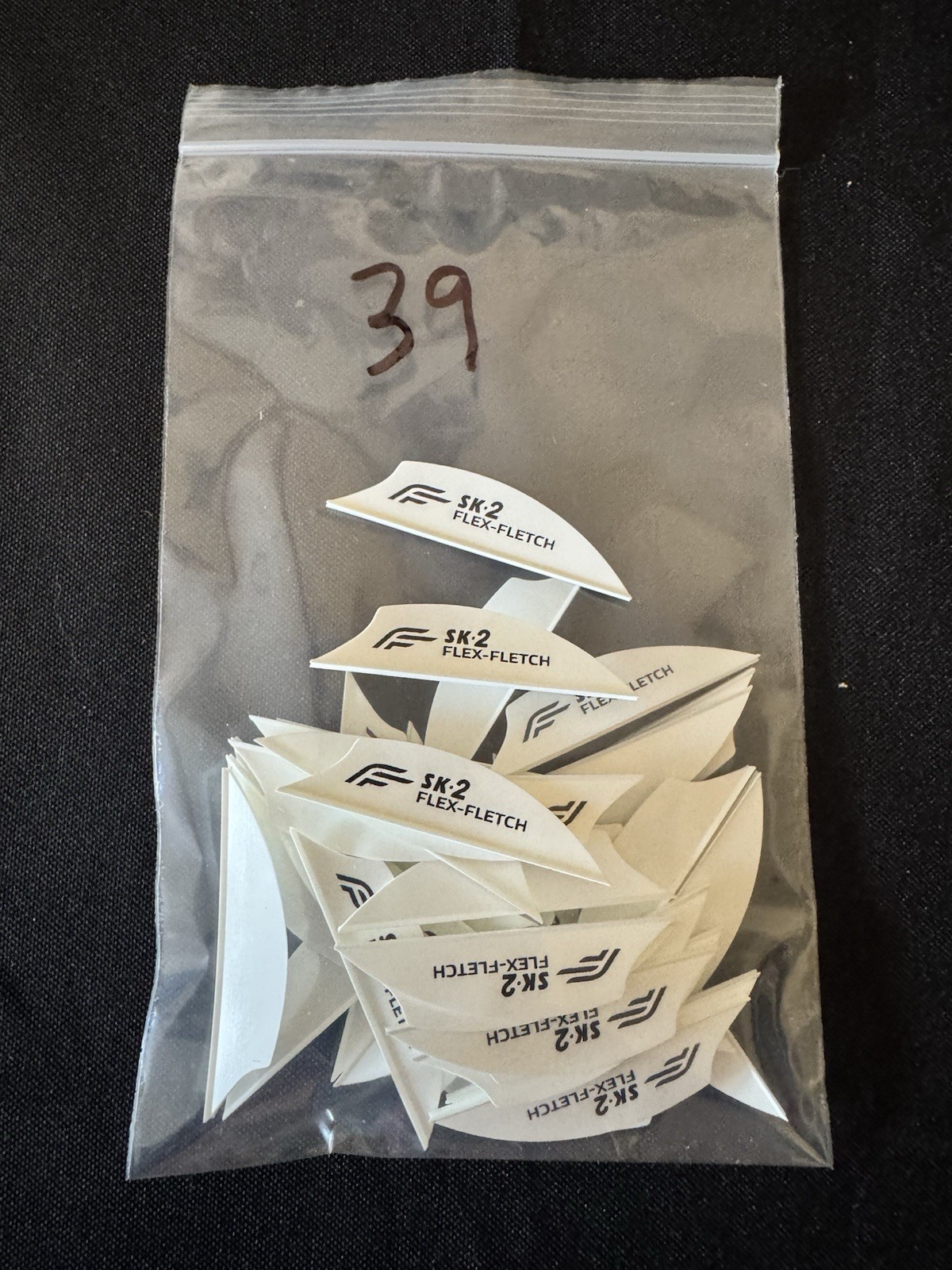 Flex-Fletch SK-2 SK2 White Plastic Vanes Archery Fletching Set Fletches