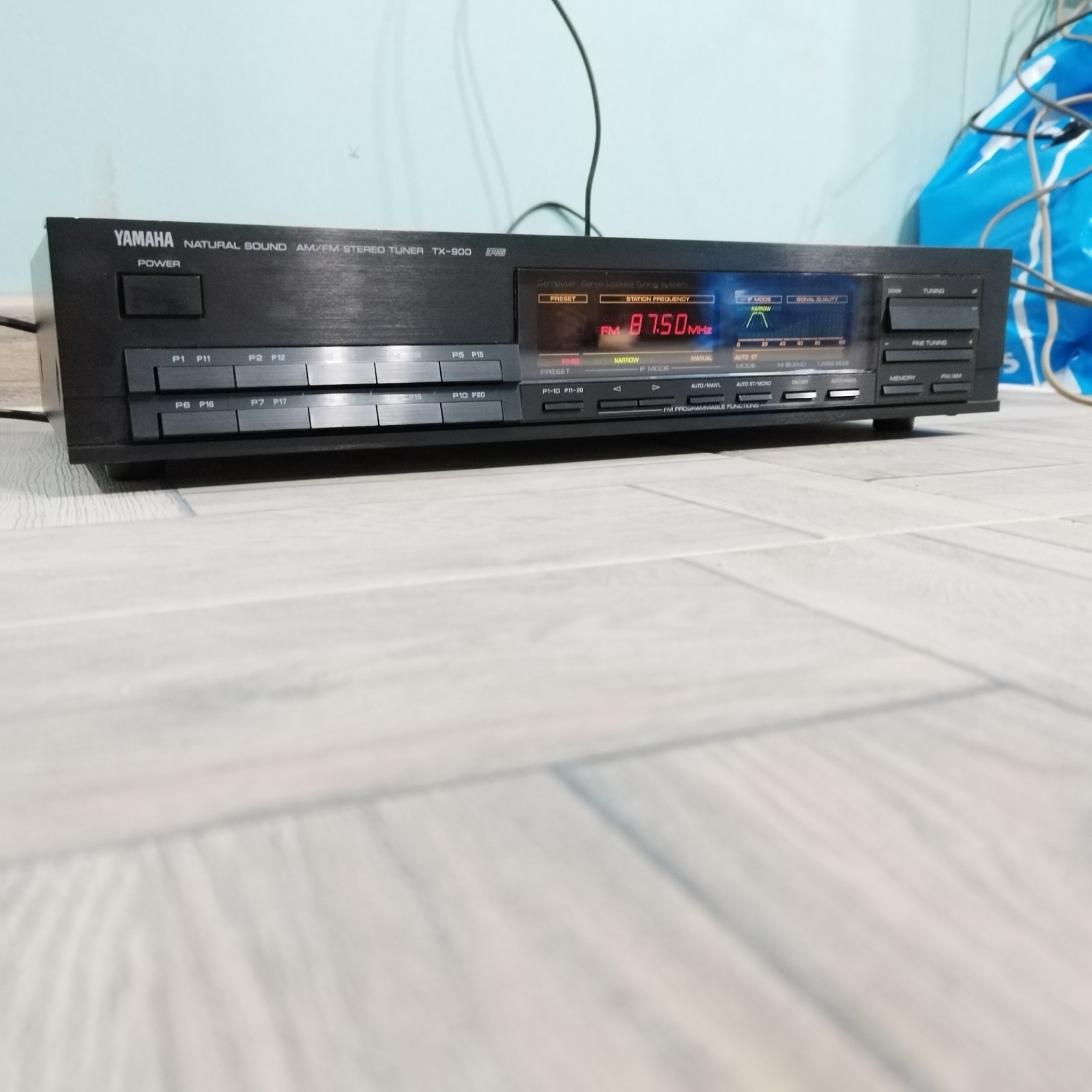 Yamaha TX-900 TOP MODEL TUNER