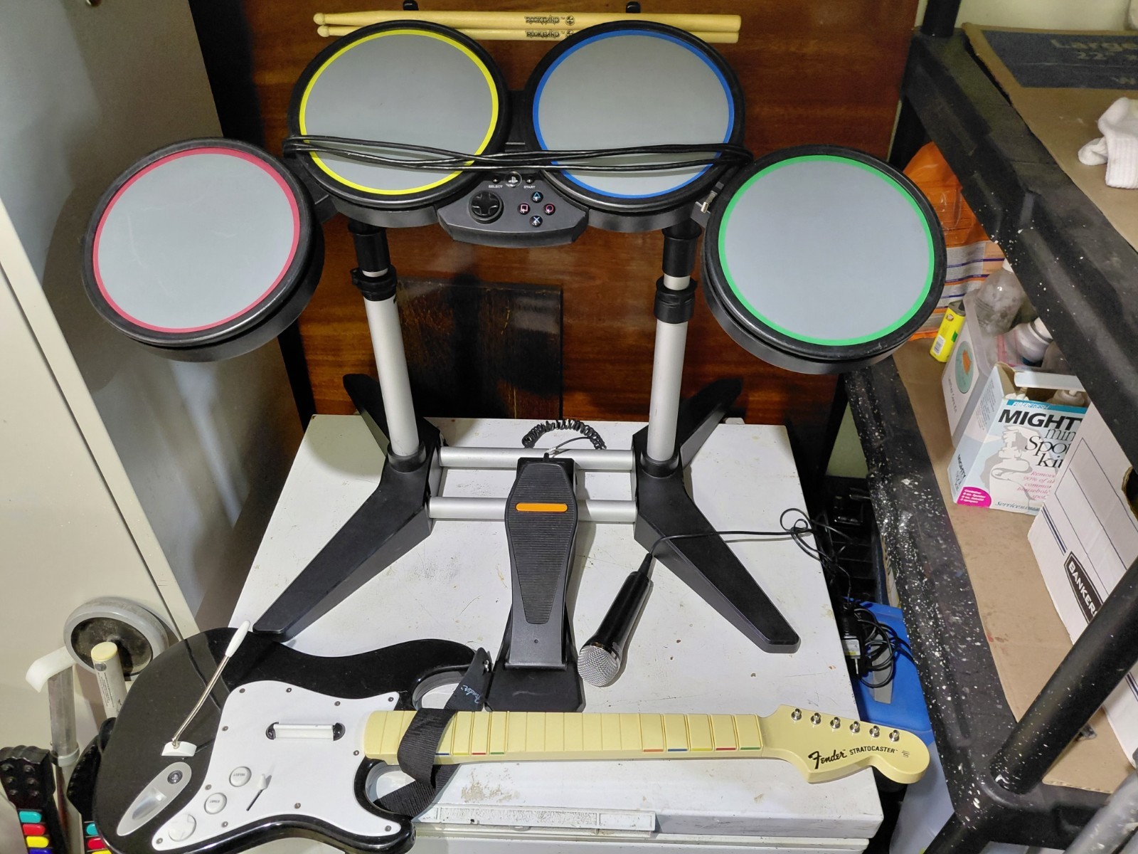 Fender Stratocaster Rock Band USB Guitar + Drum Set Mic Foot Pedal Sticks