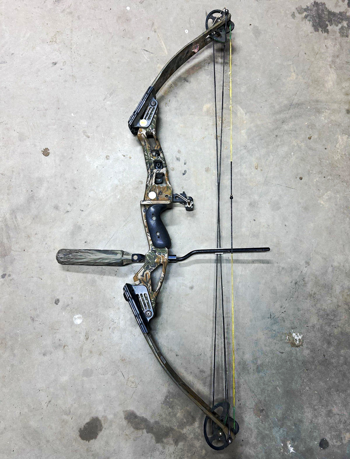 ASE  Mach 8 compound bow