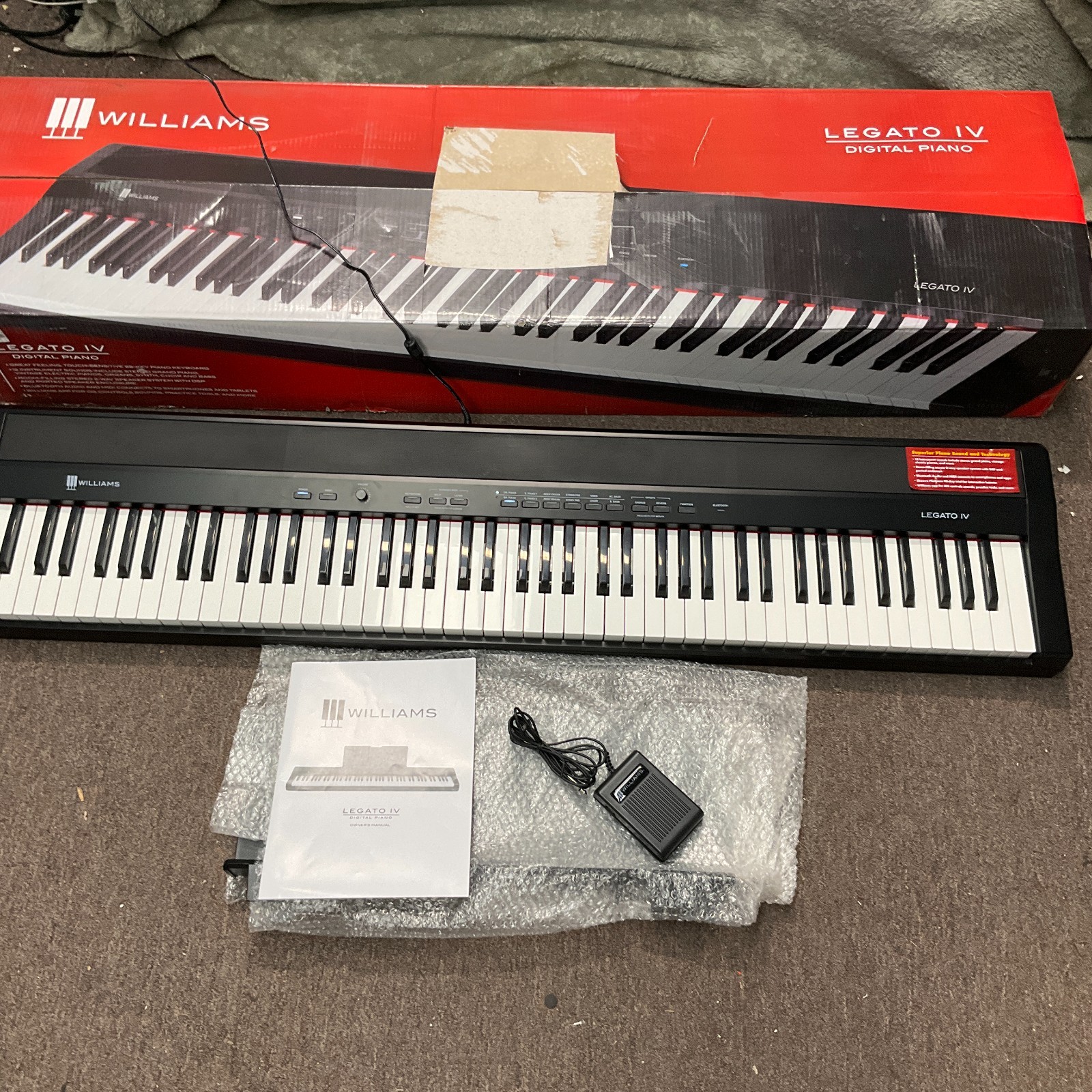 Williams Legato IV 88-Key Digital Piano Tested and Working w/ Box
