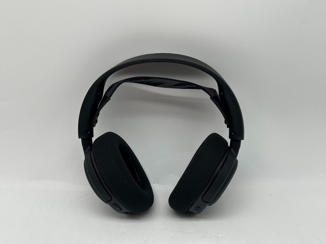 SteelSeries Arctis Nova 3 Multi-System Gaming Headset