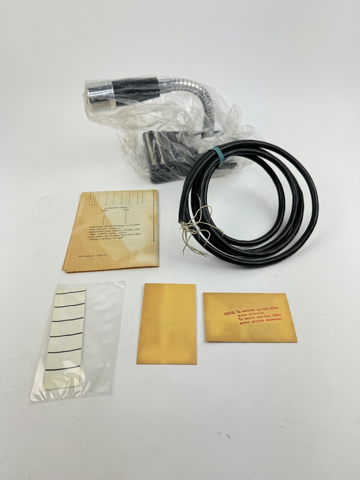 Scientific Electronic Systems SES MC-210 Omnidirectional Dynamic Desktop Mic