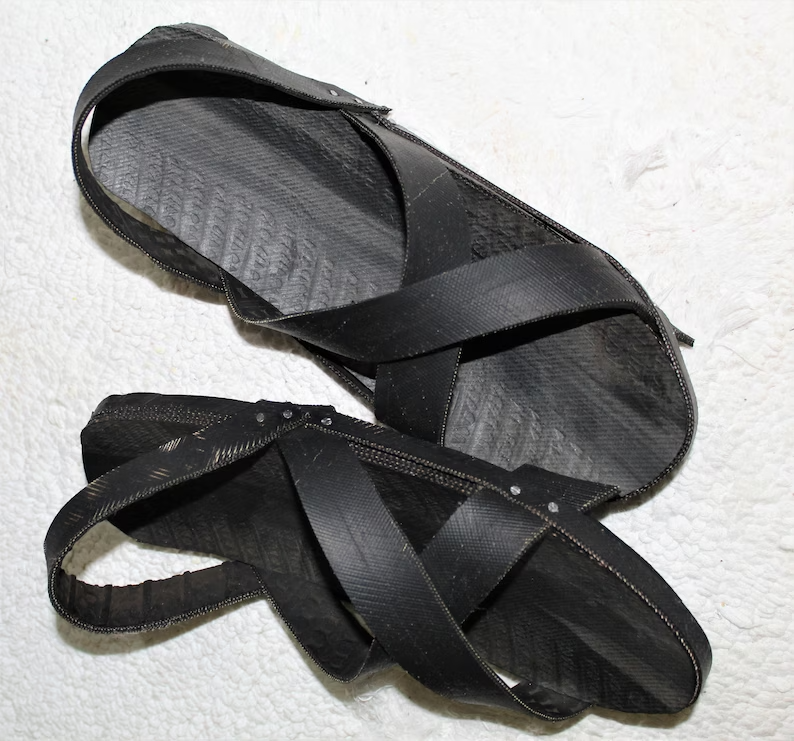 Maasai Handmade Men's Recycled Tire/Tyre Akala Sandals