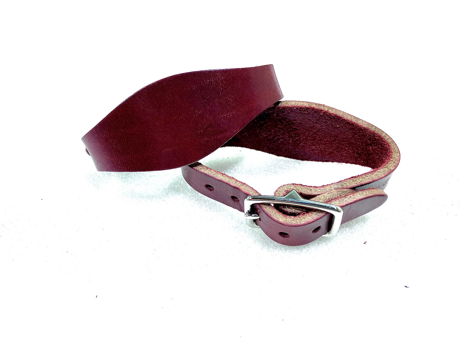 Stirrup Hobbles - Shaped - Burgundy Latigo - 1 Pair (F577)