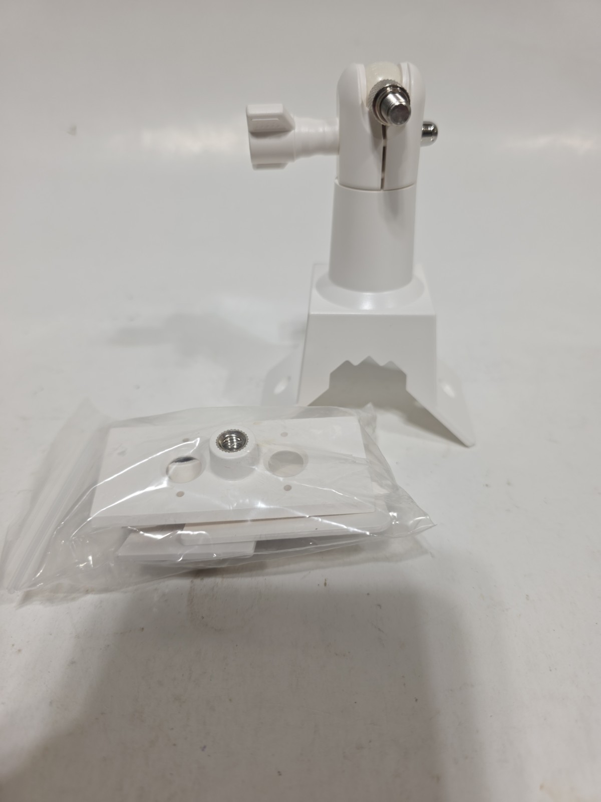 Universal Security Camera Wall Mount Bracket Wyze Ring Blink Arlo Eufy White