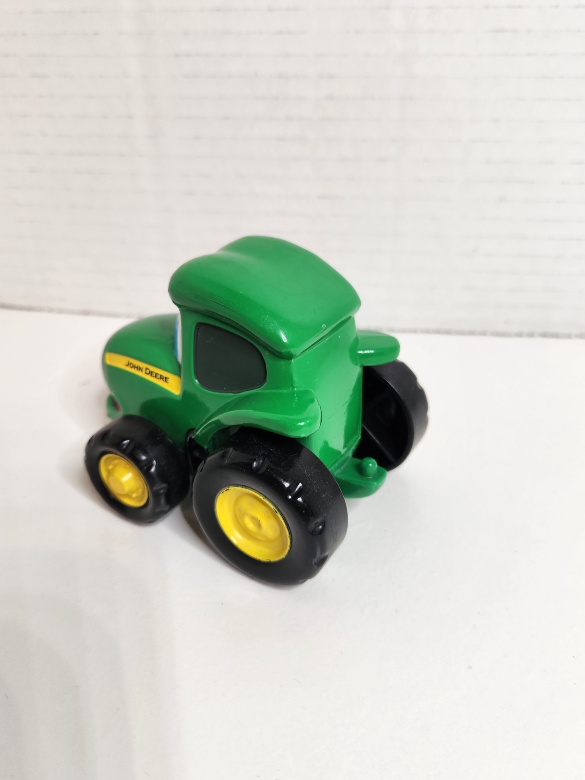 ERTL John Deere Green & Yellow Johnny Tractor 3" Diecast Toy