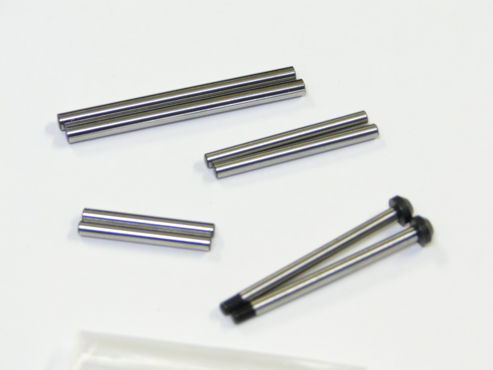 NEW ASSOCIATED RC10 SC7 T7 Hinge Pins Set AST12