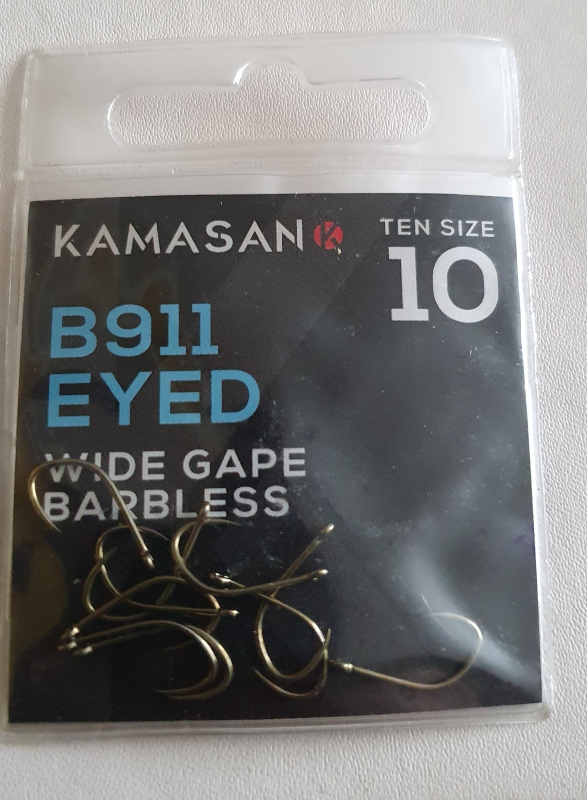 KAMASAN B911  BARBLESS EYED HOOKS  SIZE  10.  & 87p P&P