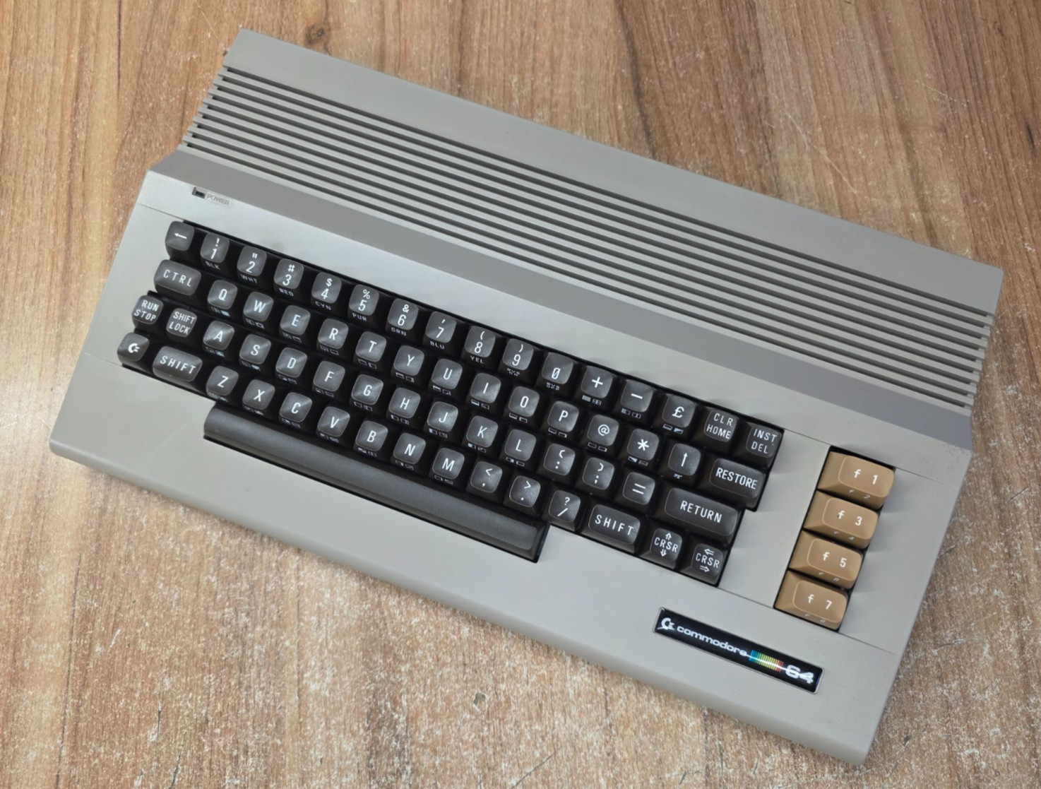 CRS Reloaded MK1 Fully configured with Sid 6581R4AR and Switchable Jiffydos