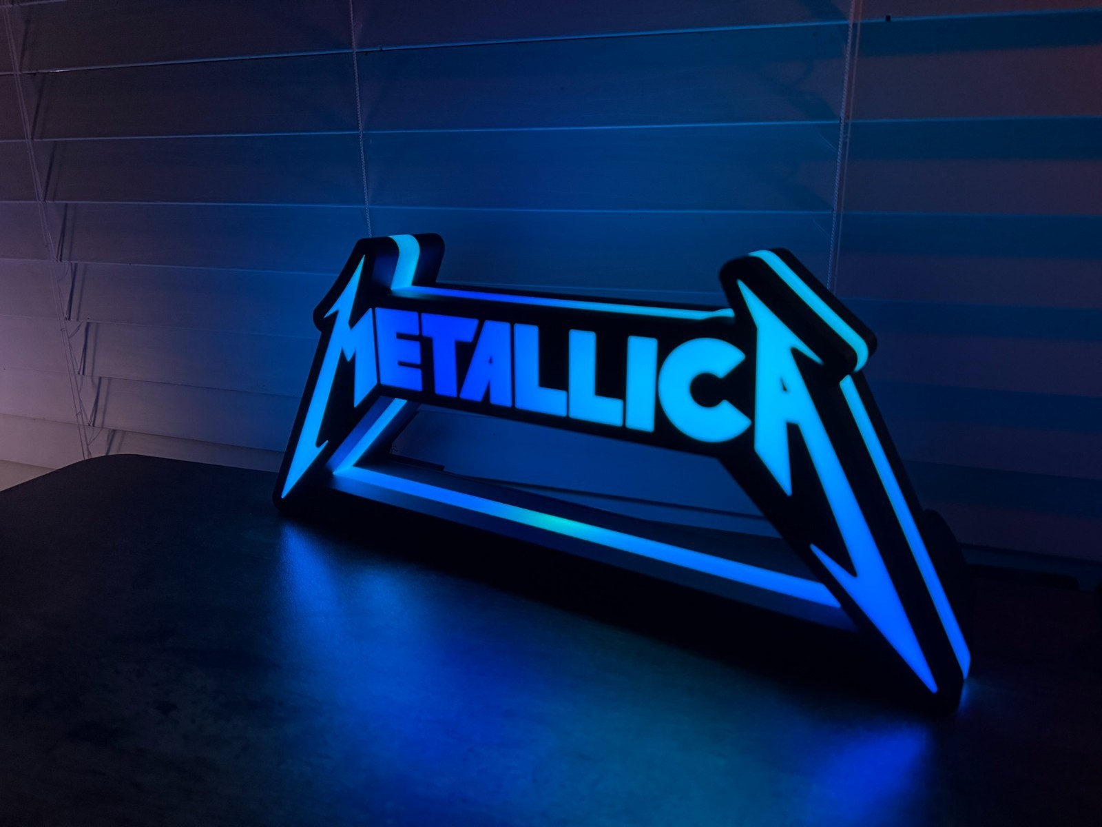Metallica Topper - Pinball Machine - App Controlled Stern