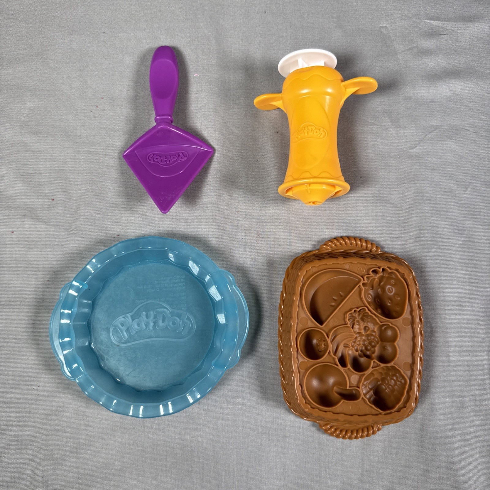 Play-Doh Cake Pie Play Set Kitchen Creations No Doh
