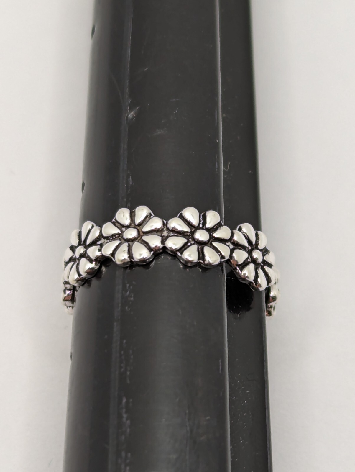 Sterling Silver Toe Ring. Daisy Flower Ring Design. Adjustable Size. 925 Silver