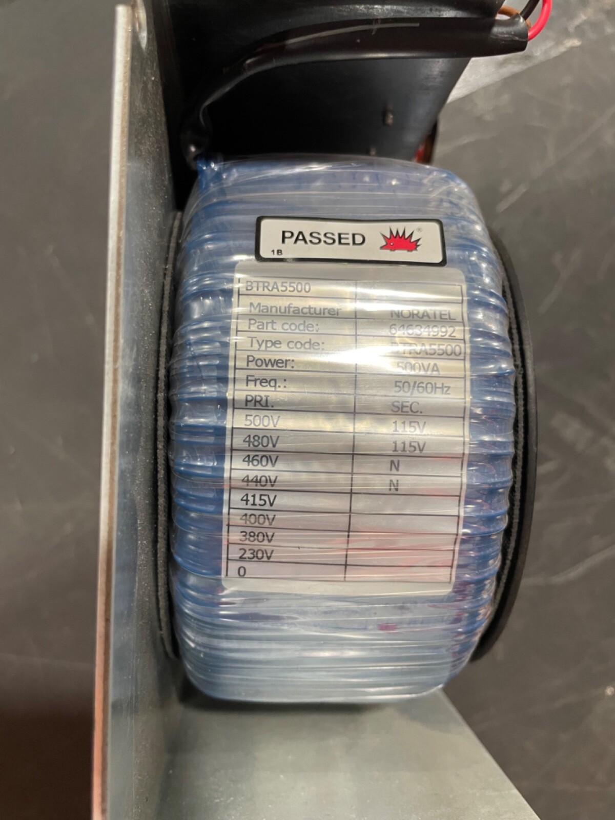 ISOLATION TRANSFORMER RT500-29948 USED