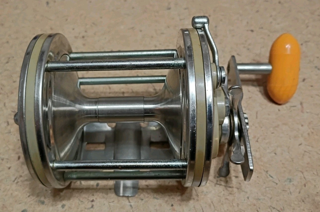 Vintage Kencor Drum No. 840m Conventional Fishing Reel Stainless Steel Japan A
