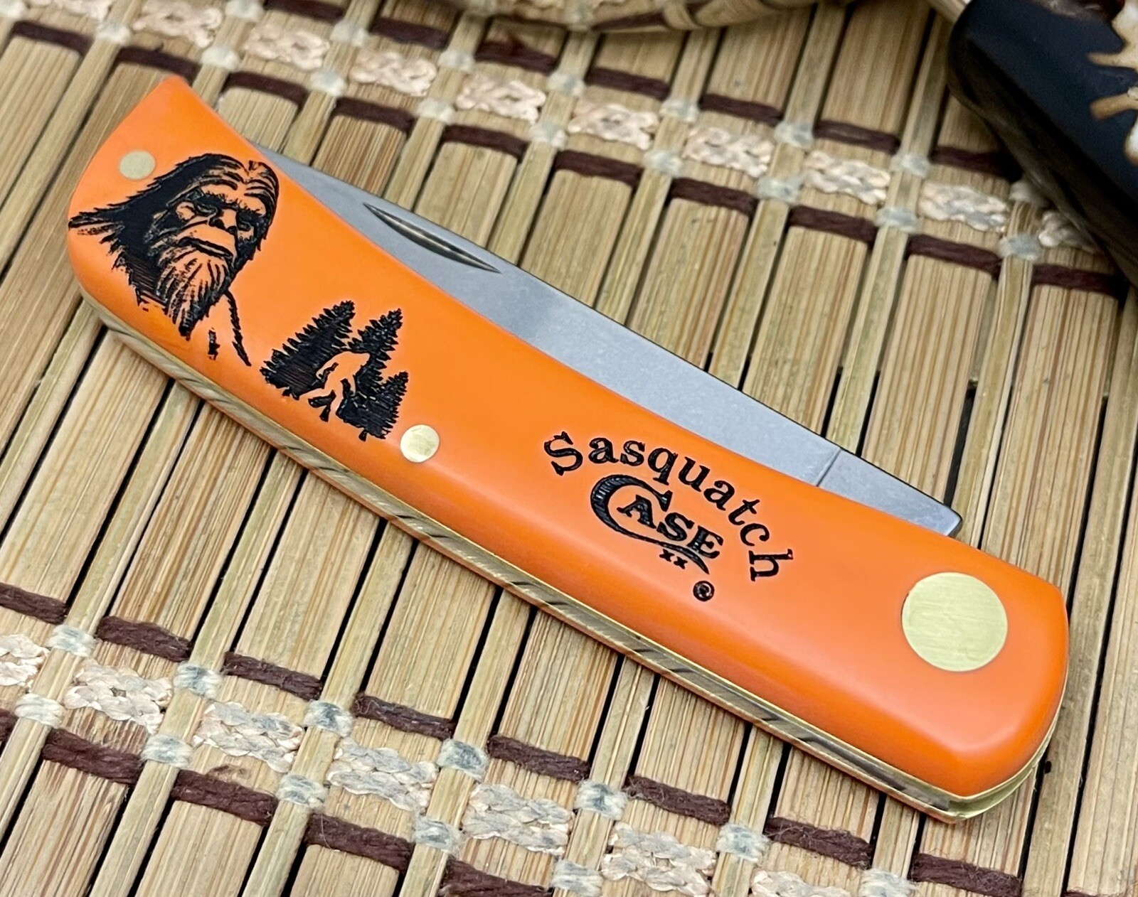 Case XX USA Smooth Orange SASQUATCH Stainless Sod Buster Jr Knife