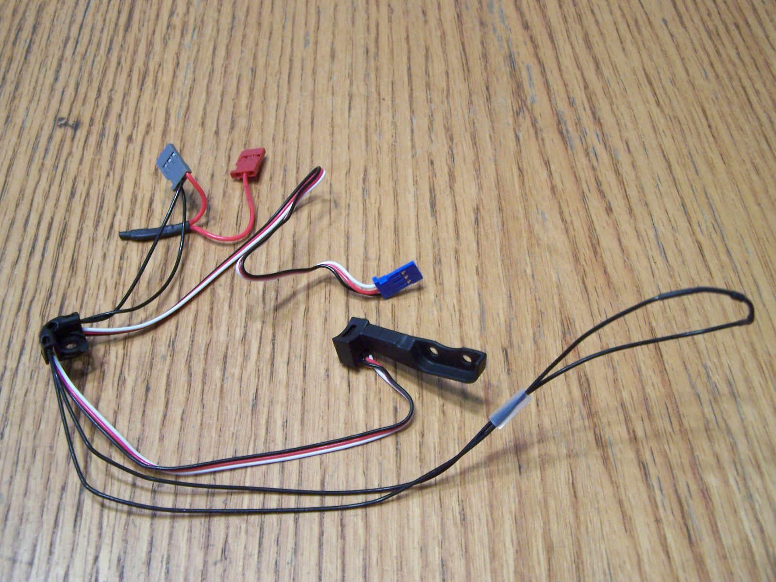 Fits Traxxas 3.3 T-Maxx Telemetry Sensor Wires RPM Temperature Voltage TQI Radio