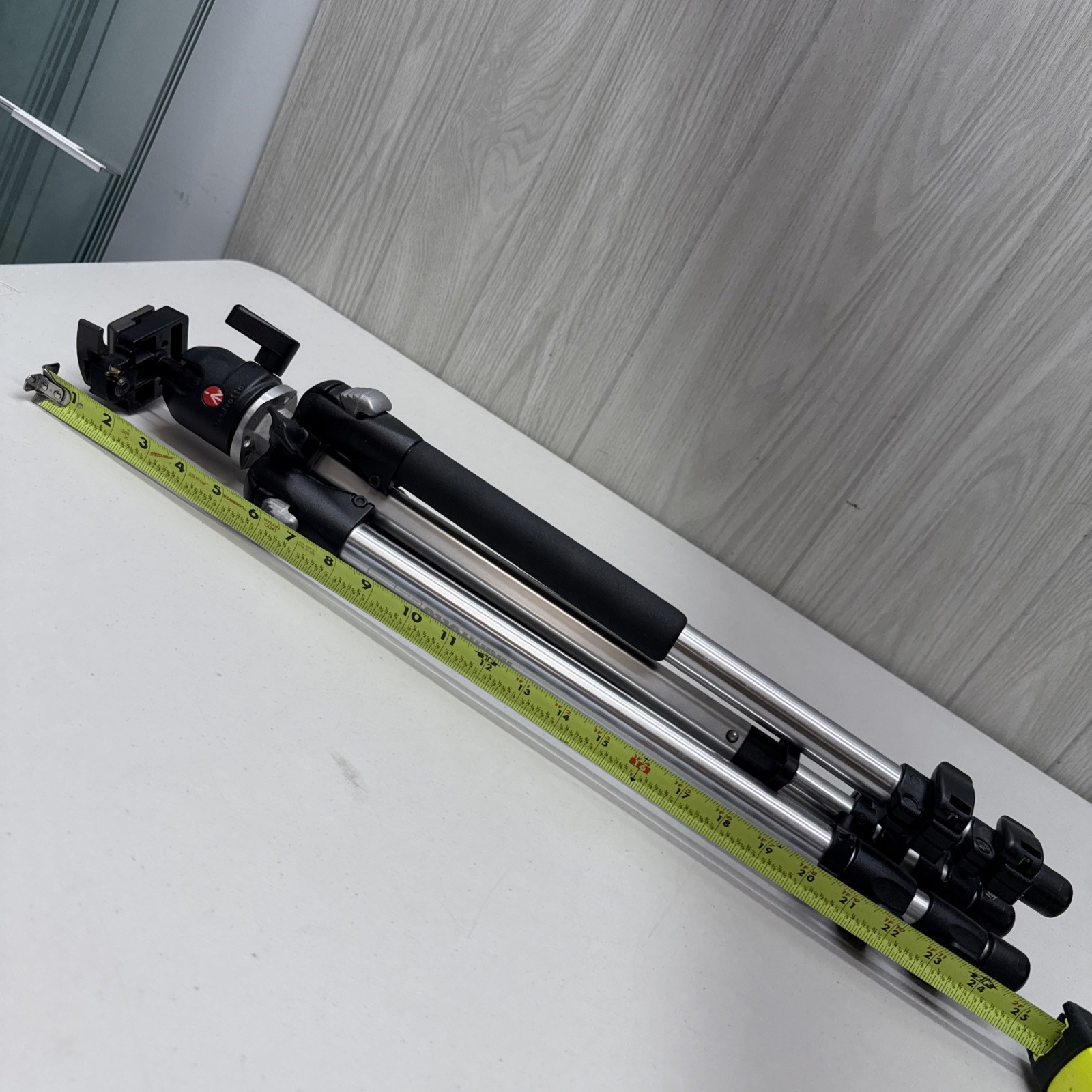 Manfrotto 190CL Tripod with Compact Ball Head 486RC2
