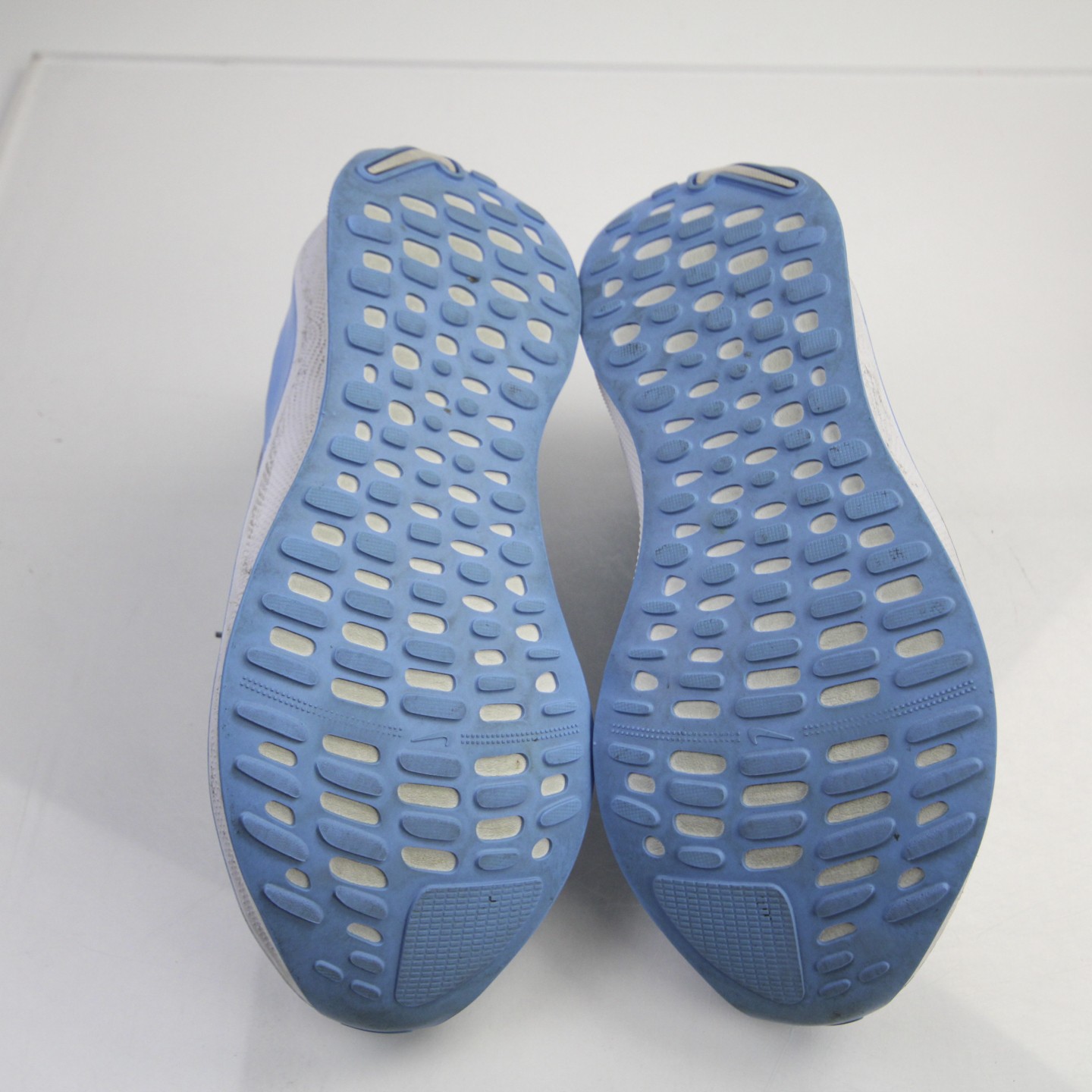 Nike React Running & Jogging Shoes Men's Blue Used 10.5