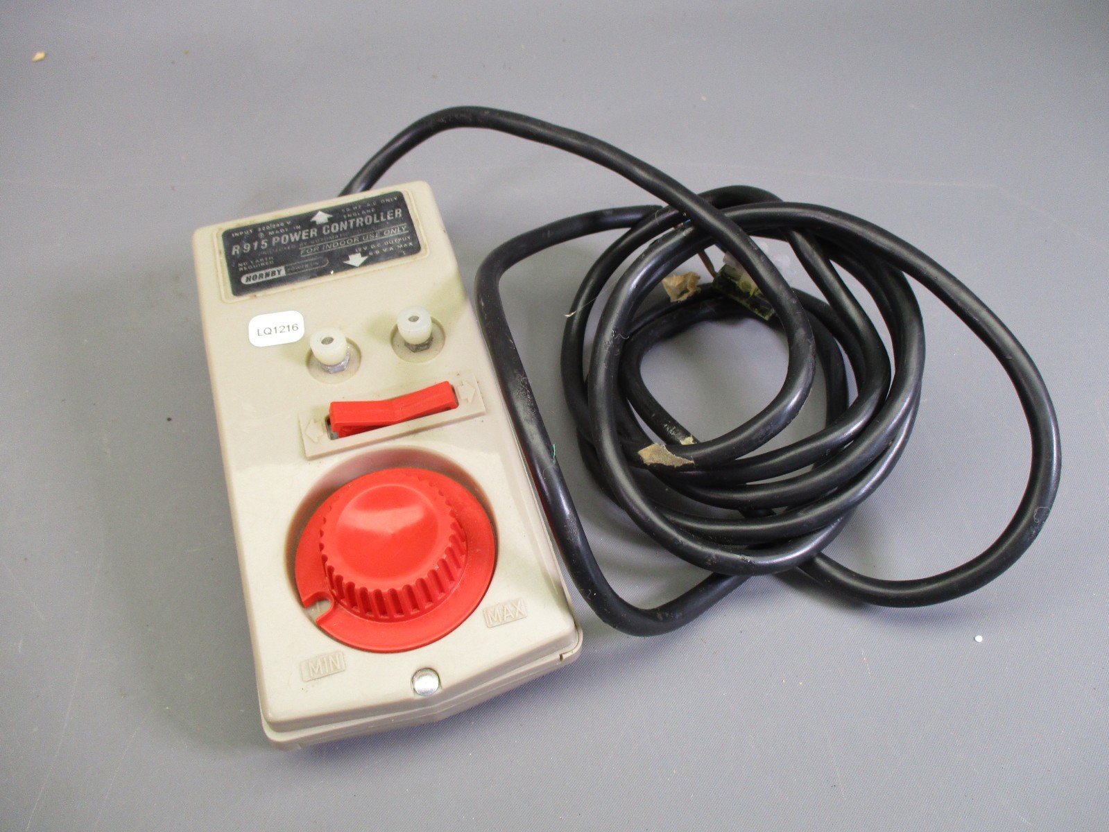 LQ1216 HORNBY R915 Train Ho 1/87 Controleur de voie Power controller 220 V 50 Hz