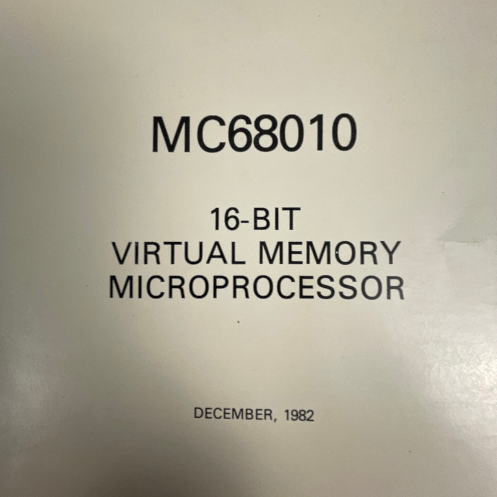 Motorola MC68010 16-Bit Virtual Memory Microprocessor Manual 1982 Retro Tech