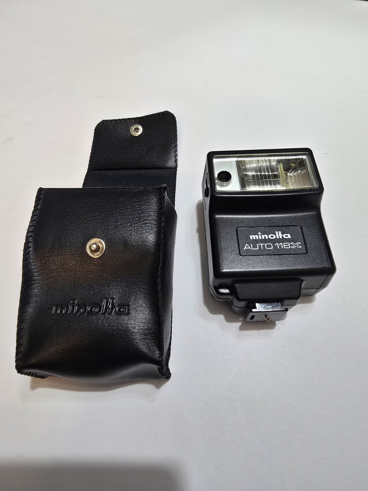Minolta Auto 118x Flash And Original Minolta Case, Excellent Condition.