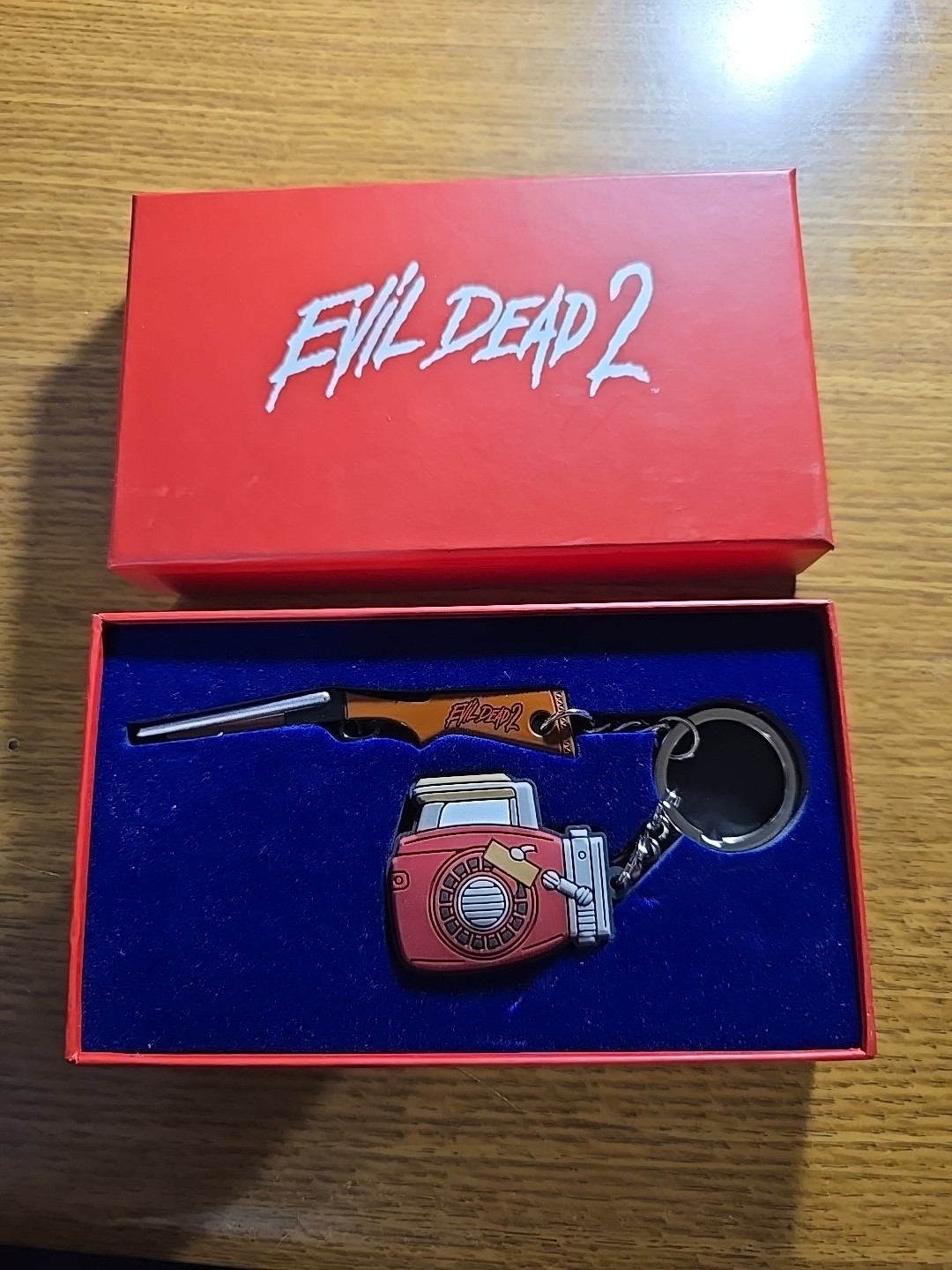 EVIL DEAD 2 Key Chain Ring Shotgun Boomstick NIB Loot Crate DX Exclusive