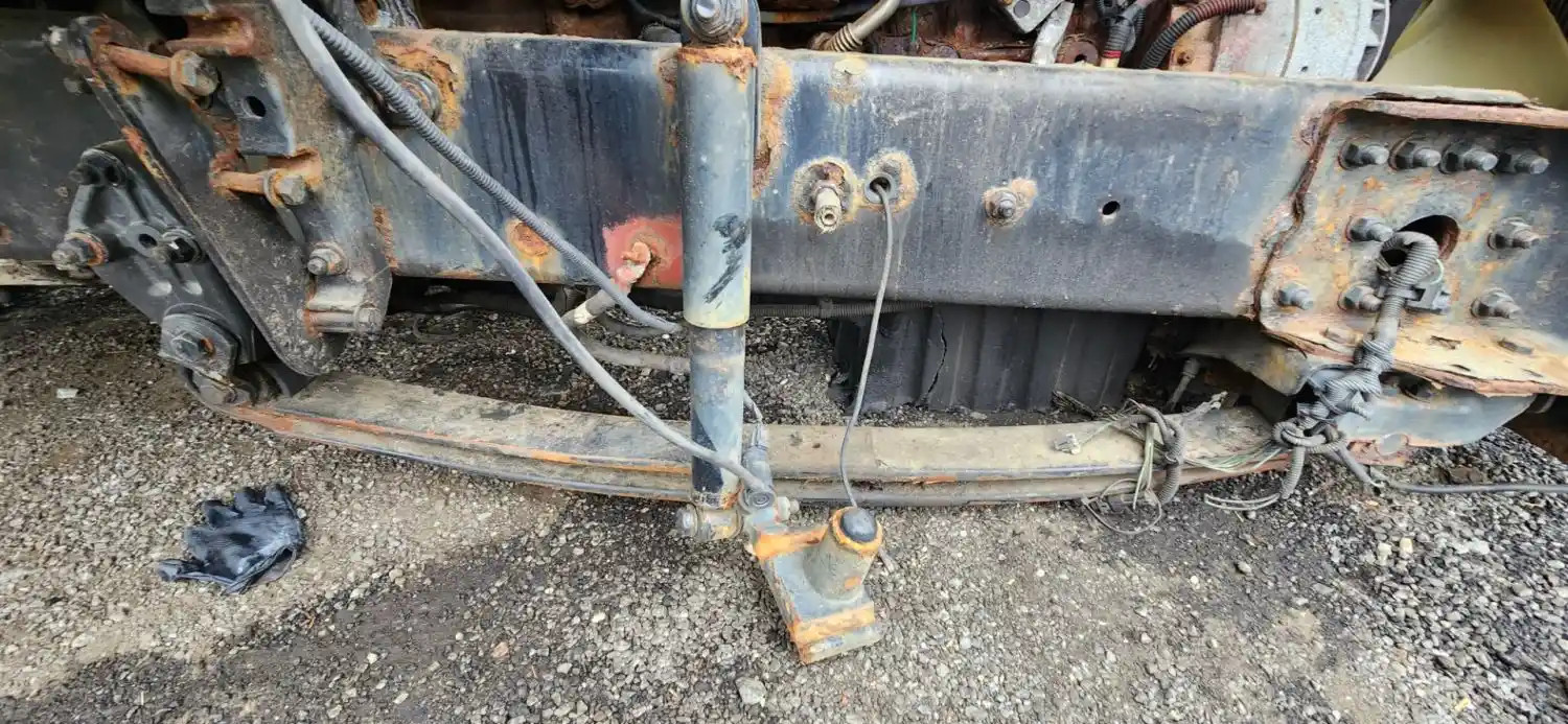 (Used) 2015 Freightliner Cascadia 125, FRONT LEAF SPRINGS Front Leaf & Springs
