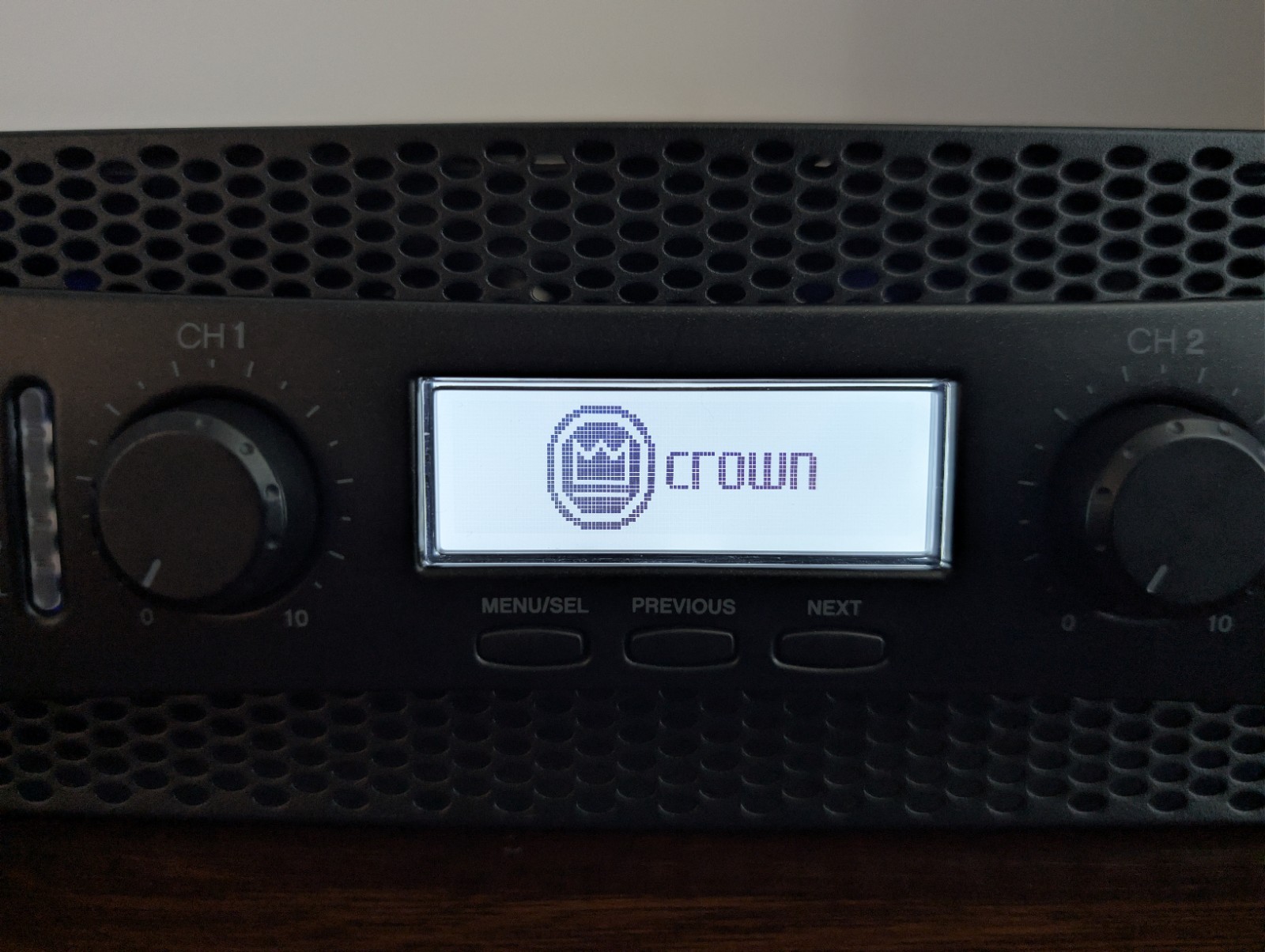 Crown XLS1502 2-Channel 525 Watt Amp Power Amplifier - Tested & Working!