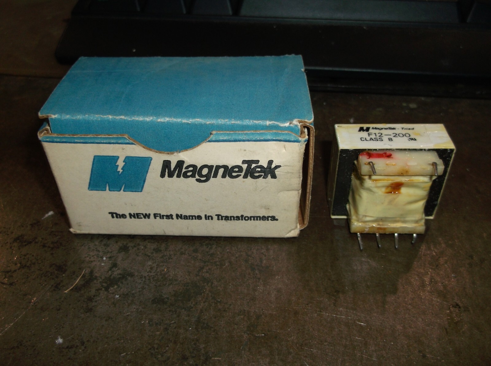 NIB MAGNETEK F12-200 POWER TRANSFORMER 115V 50/60HZ (149-6)