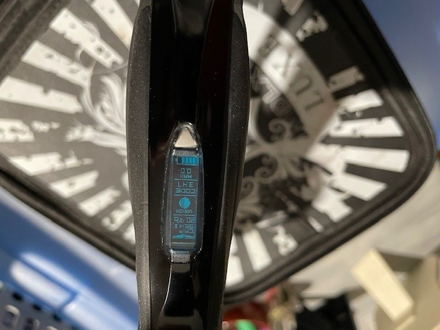 CARBON FIBER LUXE 2.0 OLED FREAK BARREL W/ CASE