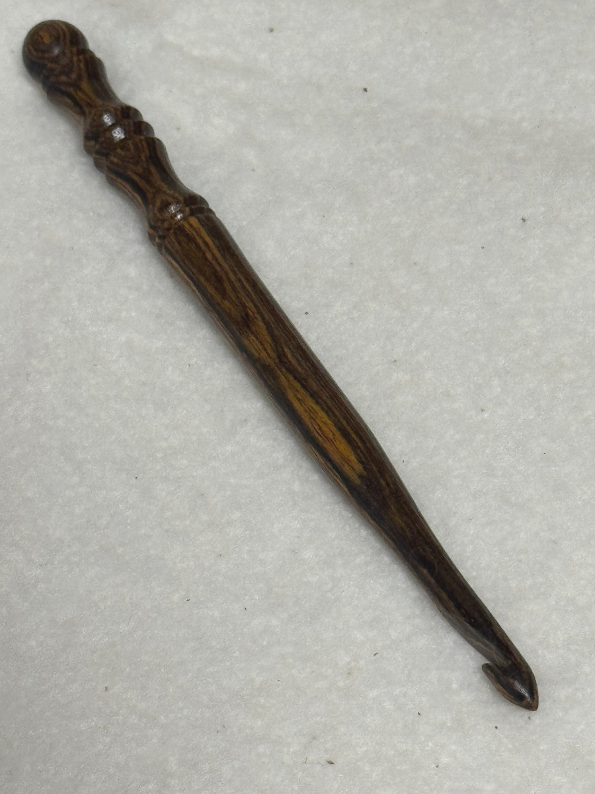 Beautiful Hand carved BECOTE WOOD  YARN  CROCHET HOOK  size J