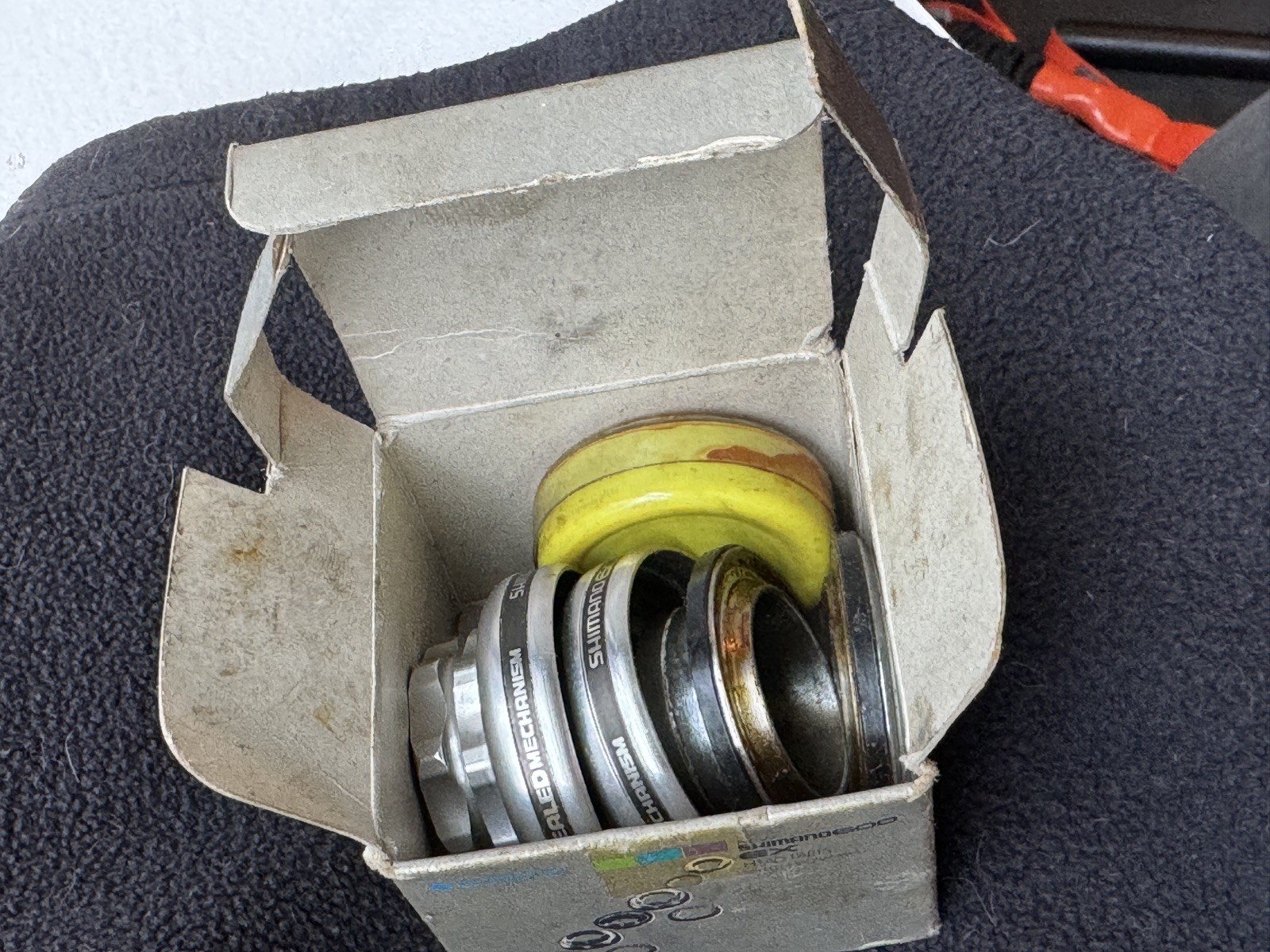 NIB NOS Vintage Shimano 600EX  1" threaded headset HP-6207