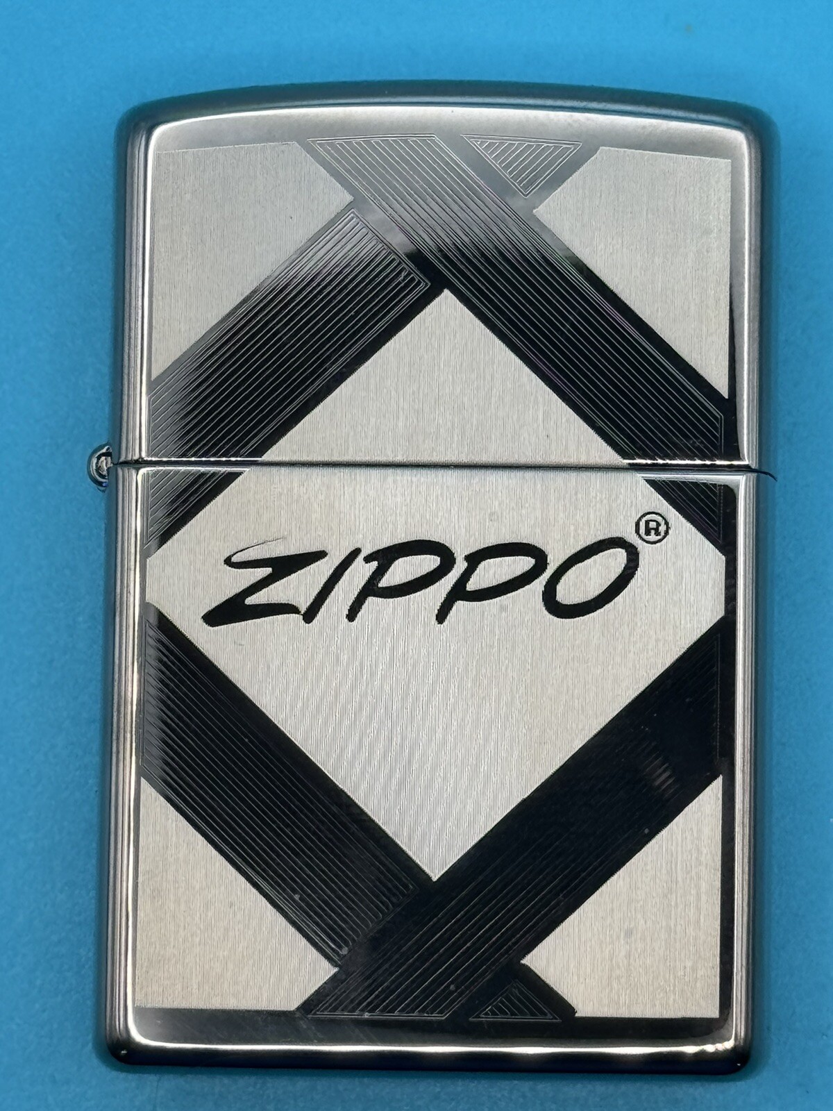 Vintage 2005 Unparalleled Tradition Black Ice Zippo Lighter NEW