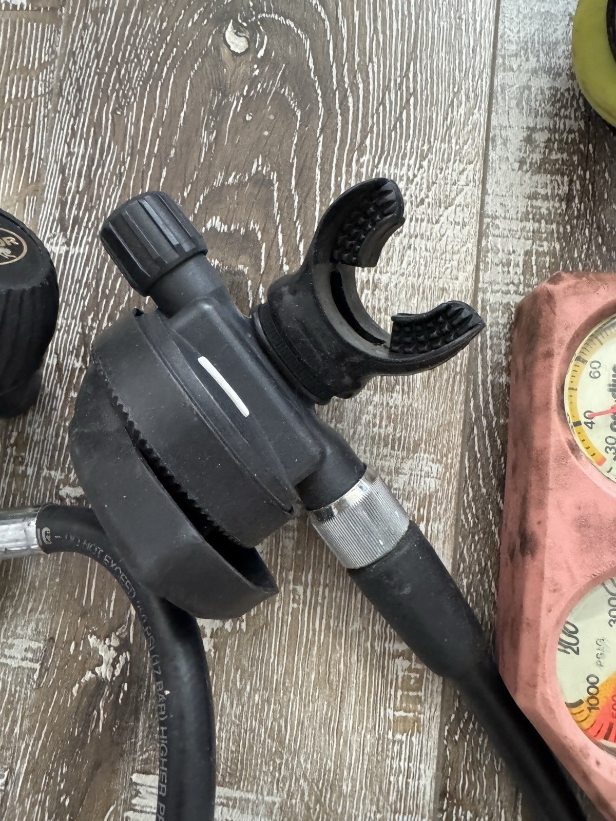 Dacor Aqua-Lung Scuba Diving Regulator Gauge Set