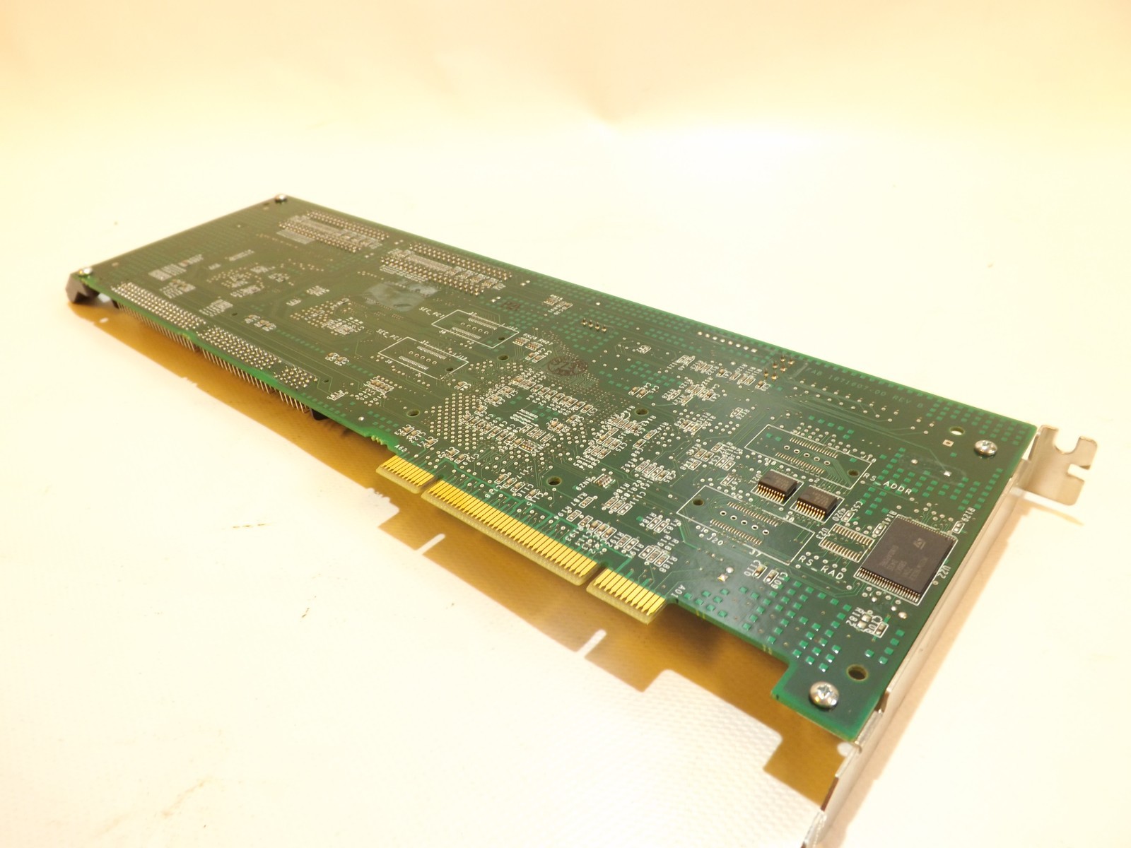 Adaptec AAR-2400A RAID Controller - 4x IDE - 32MB Cache - PCI