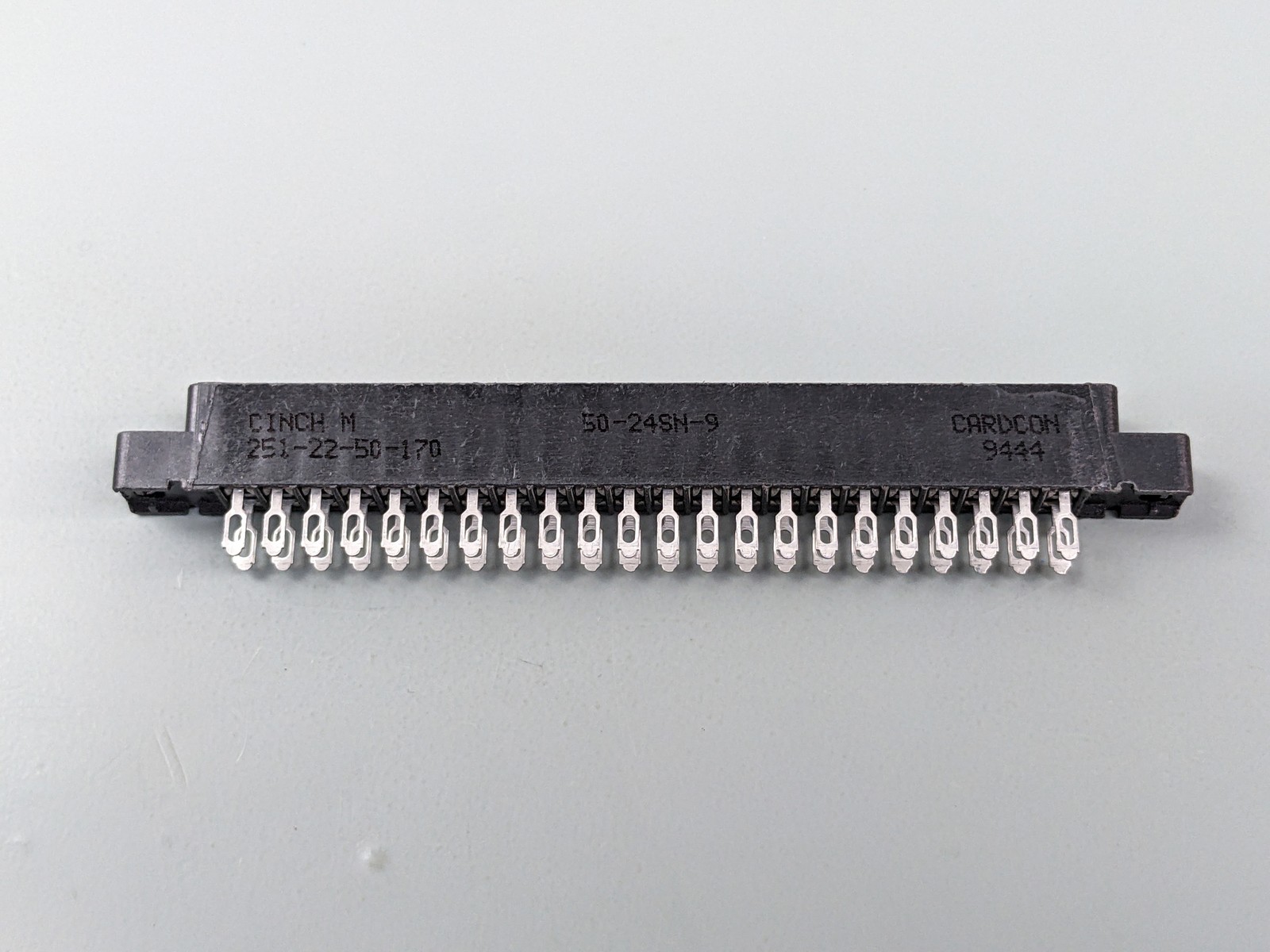TRW Cinch 251-22-50-170 Card Edge Connector 44 Pin 0.156in Spacing 50-24SN-9