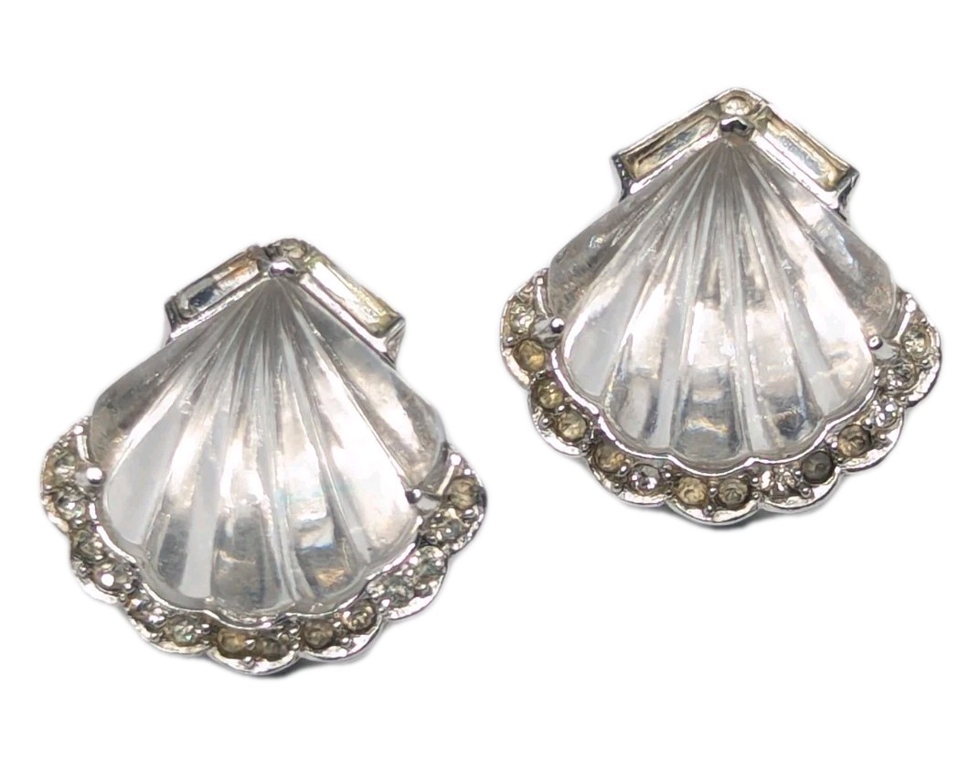 RARE Crown Trifari Moonshell Lucite Jelly Belly Clip Earrings Alfred Philippe **