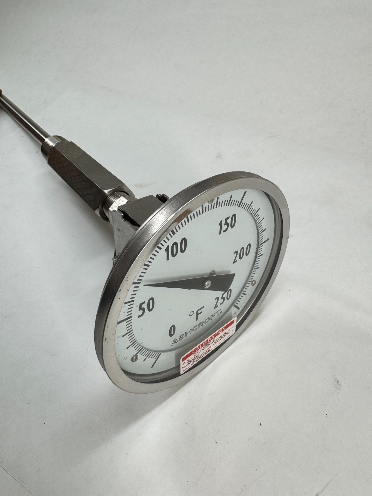 ASHCROFT Adjustable Angle Thermometer, 0-250F, 5" Face, 8" Stem, 3/4" NPT