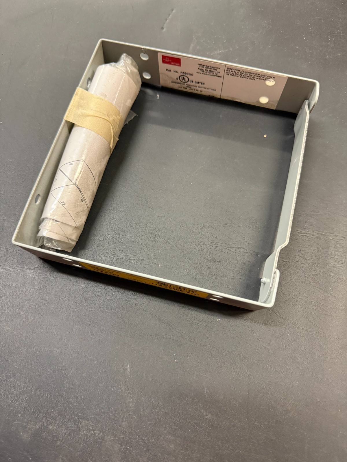 New Hoffman / nVent F66GUC 6" wireway U connector